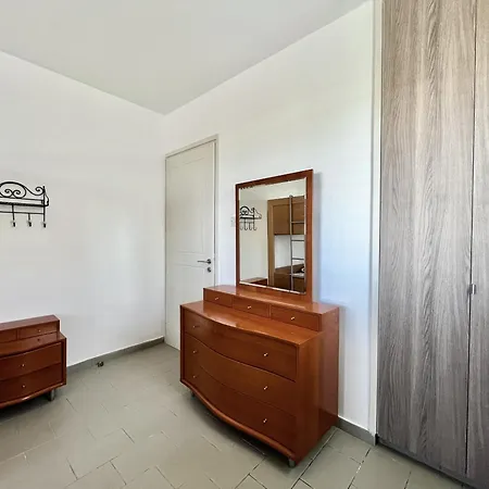Almyra House Πρωταράς